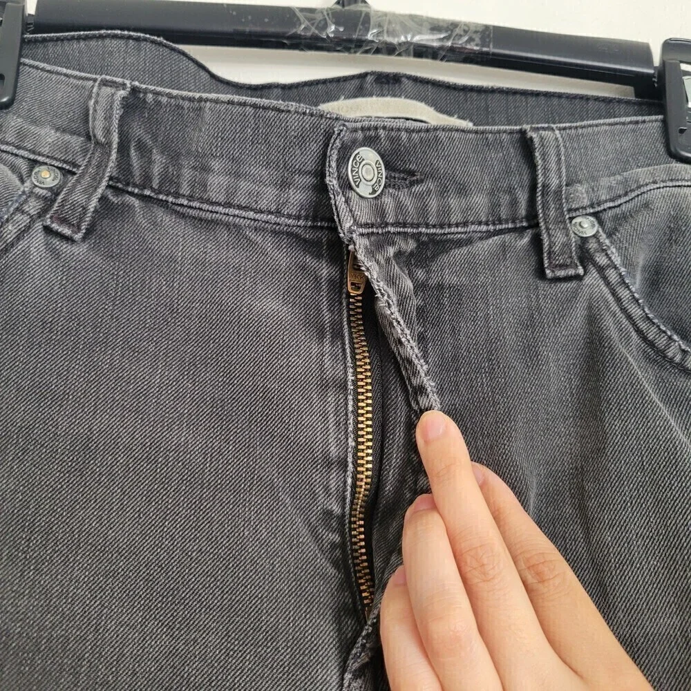 Vince Washed Out Ash Gray Ripped Distressed Bleached Denim Jean Pants Size 34